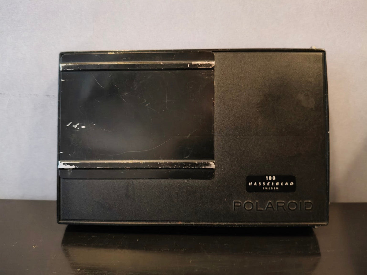 Hasselblad Polaroid 100 achterwand buitenzijde