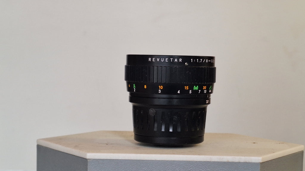 Revuetar 1:1.7 / 8-32mm zoom lens