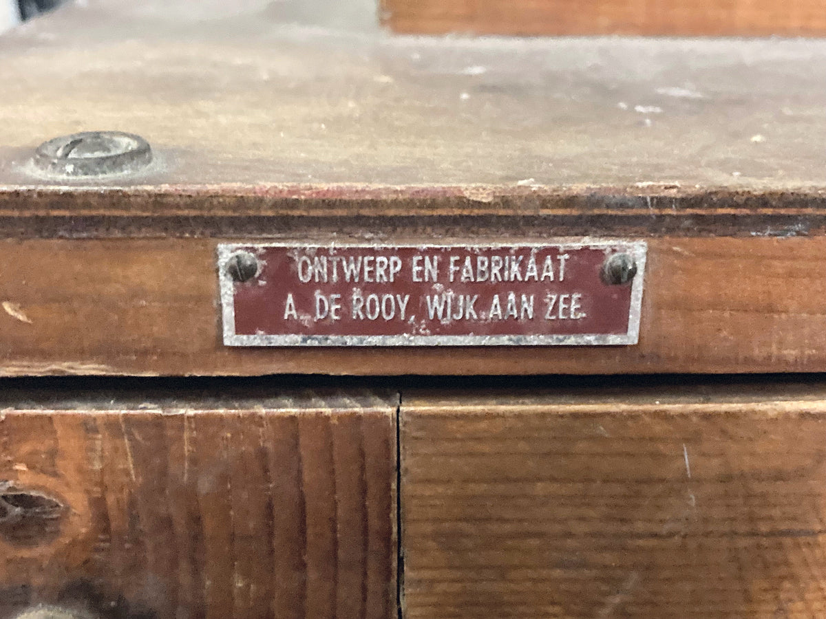 Antieke houten broedmachine van A. de Rooy uit Wijk aan Zee – foto 3 van 5