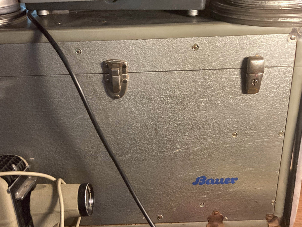 Bauer P5 16mm filmprojector met Kiptaron lens en originele transportkoffer – foto 7 van 7
