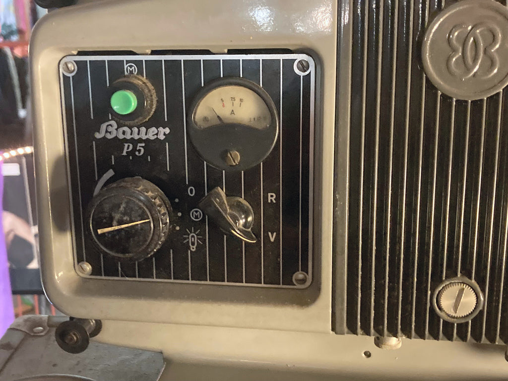 Bauer P5 16mm filmprojector met Kiptaron lens en originele transportkoffer – foto 2 van 7