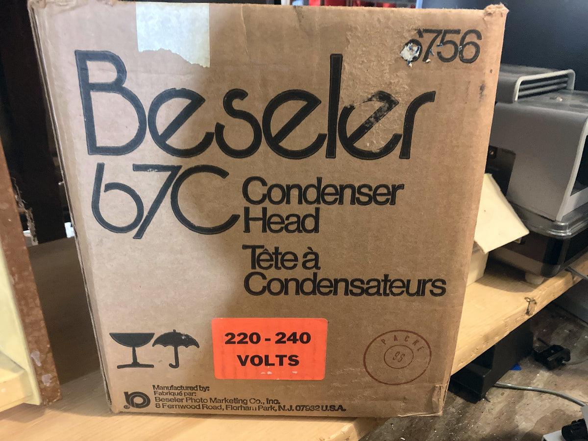 Beseler 67C condensorkop met 35mm-negatiefhouder 6737 en doos – foto 1 van 9