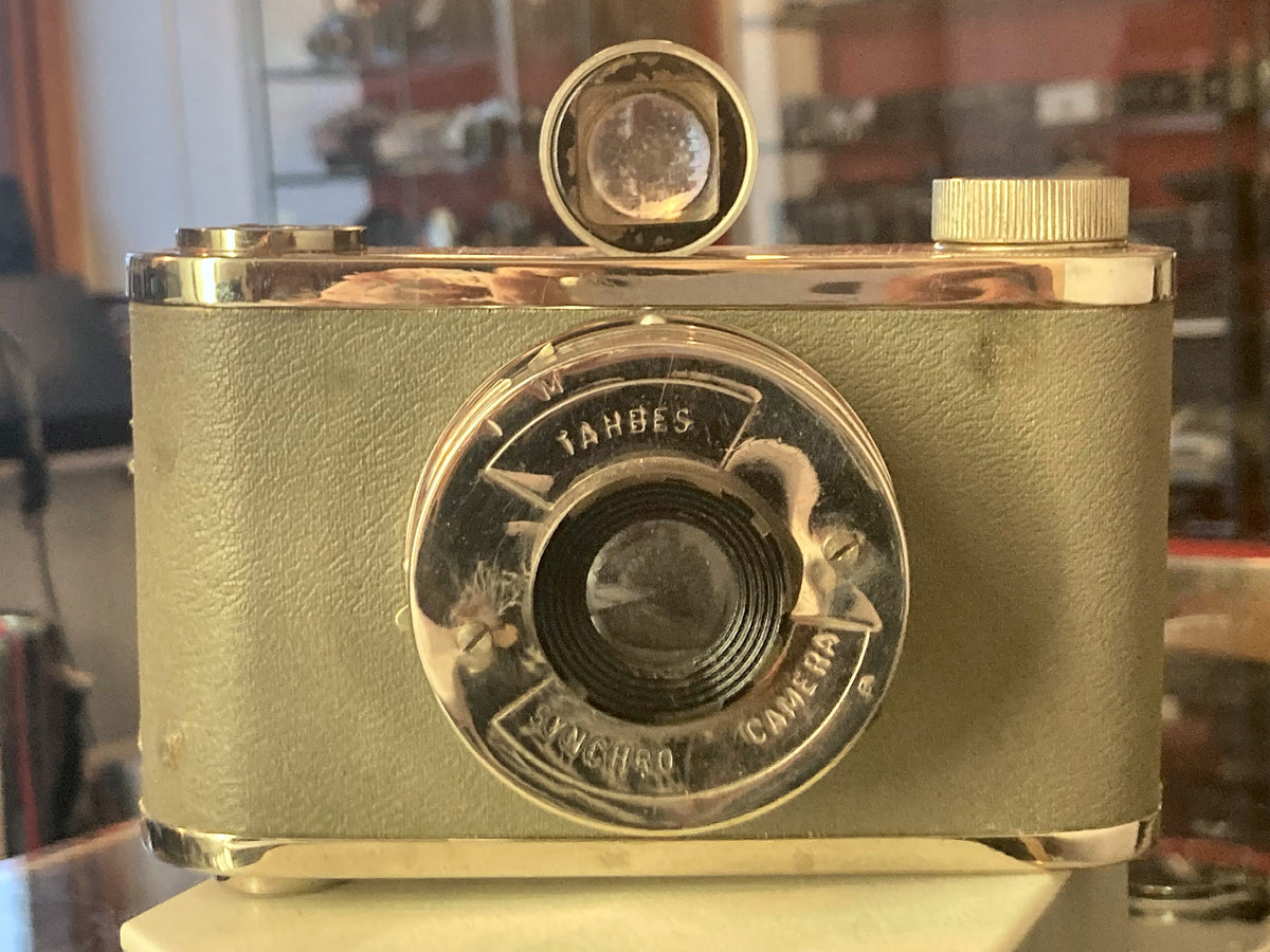 Tahbes Synchro 6×6-camera met originele leren tas, ca. 1948 – foto 4