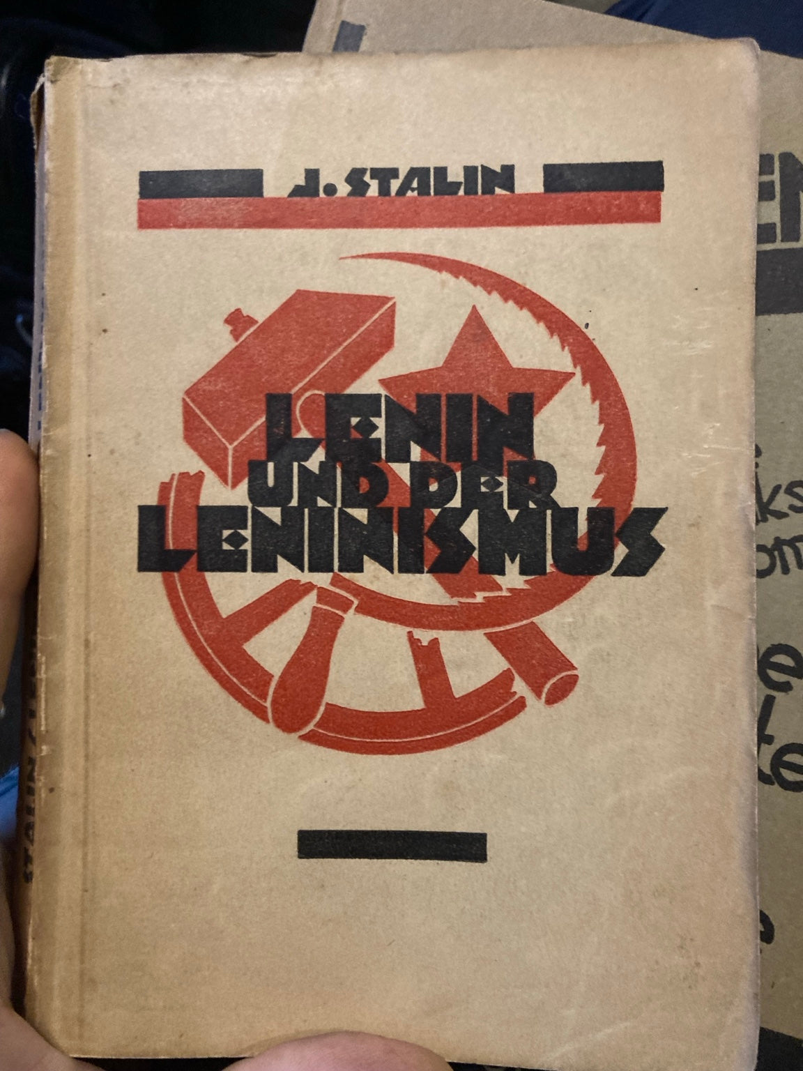 Kaft van Stalin, Lenin und der Leninismus uit 1925