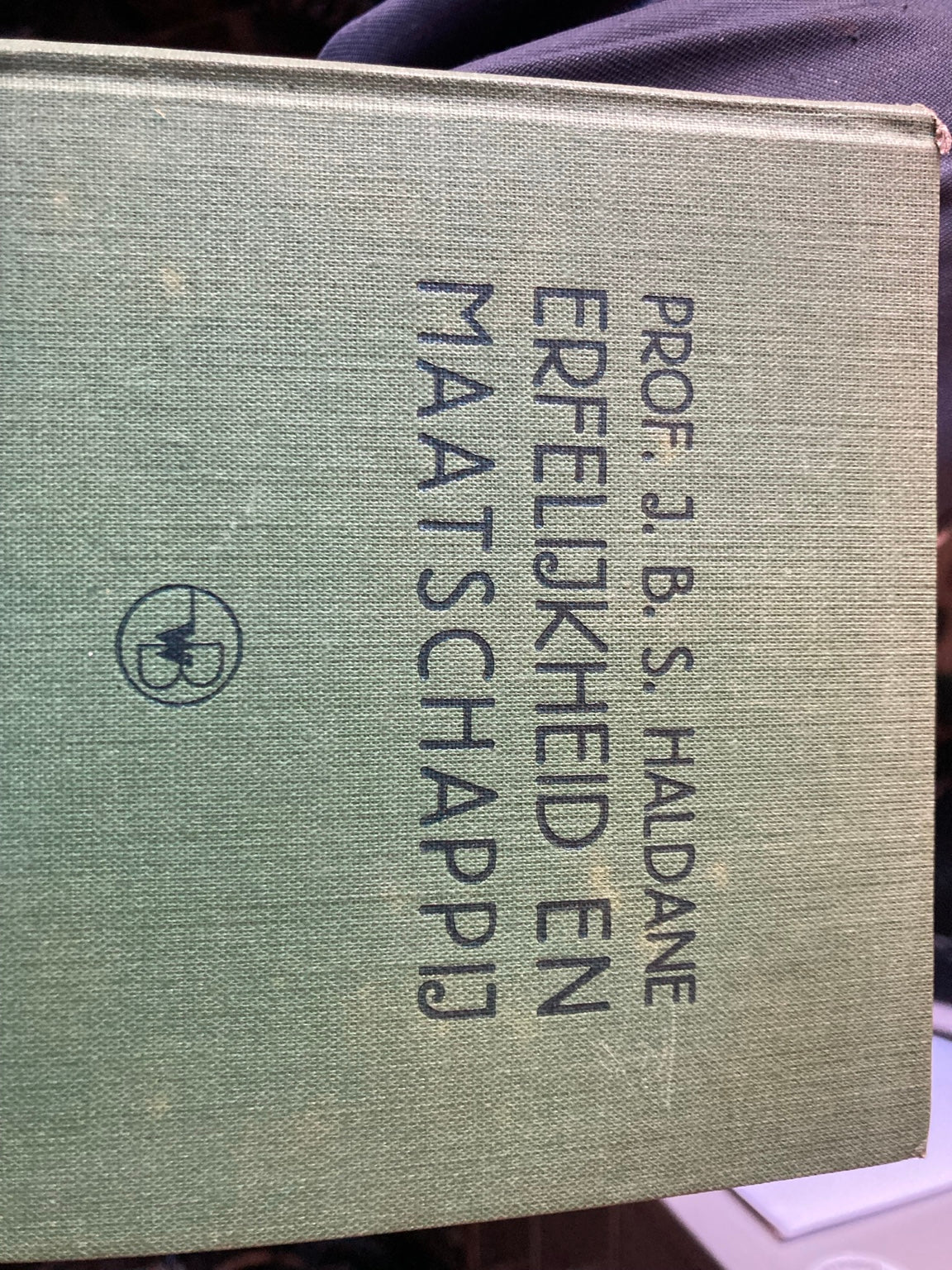 Erfelijkheid en maatschappij van J.B.S. Haldane, omslag