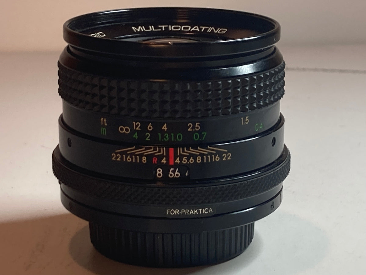 Pentacon Electric MC 28mm f/2.8 lens – voorzijde