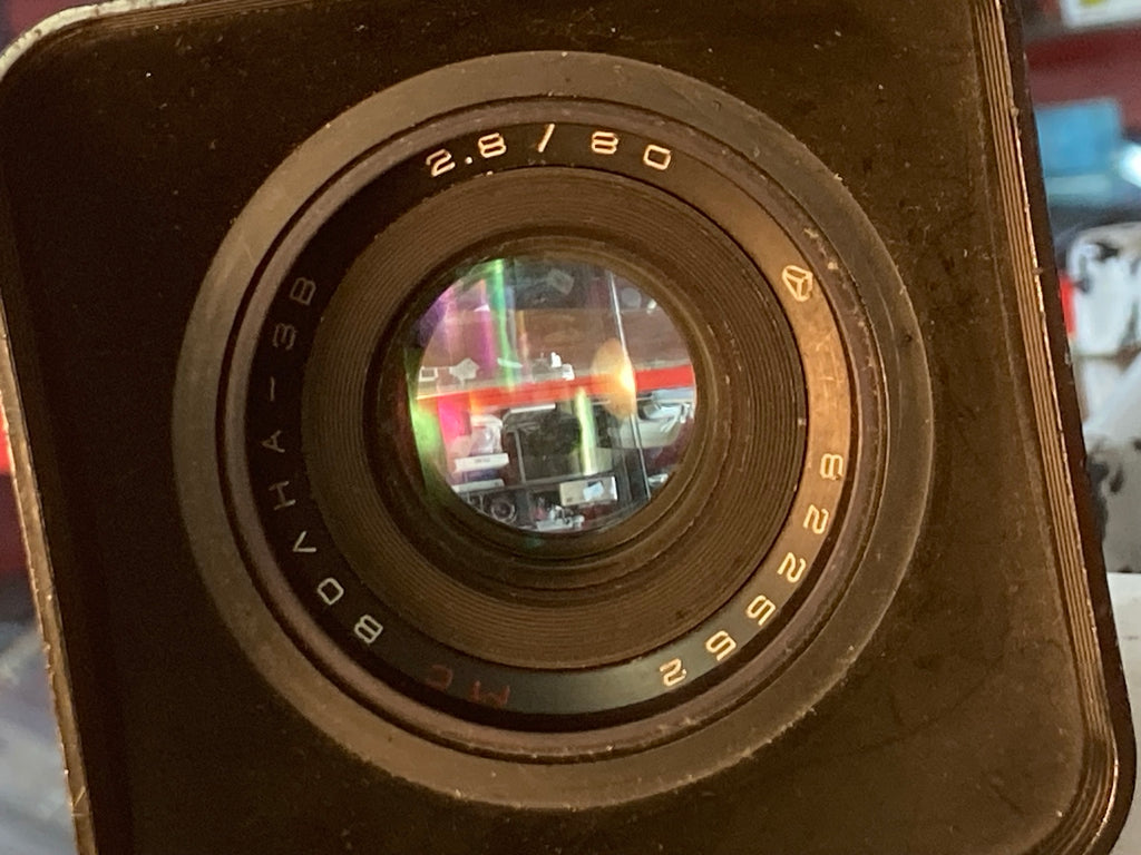 Volna-3V 80mm f/2.8 – voorzijde