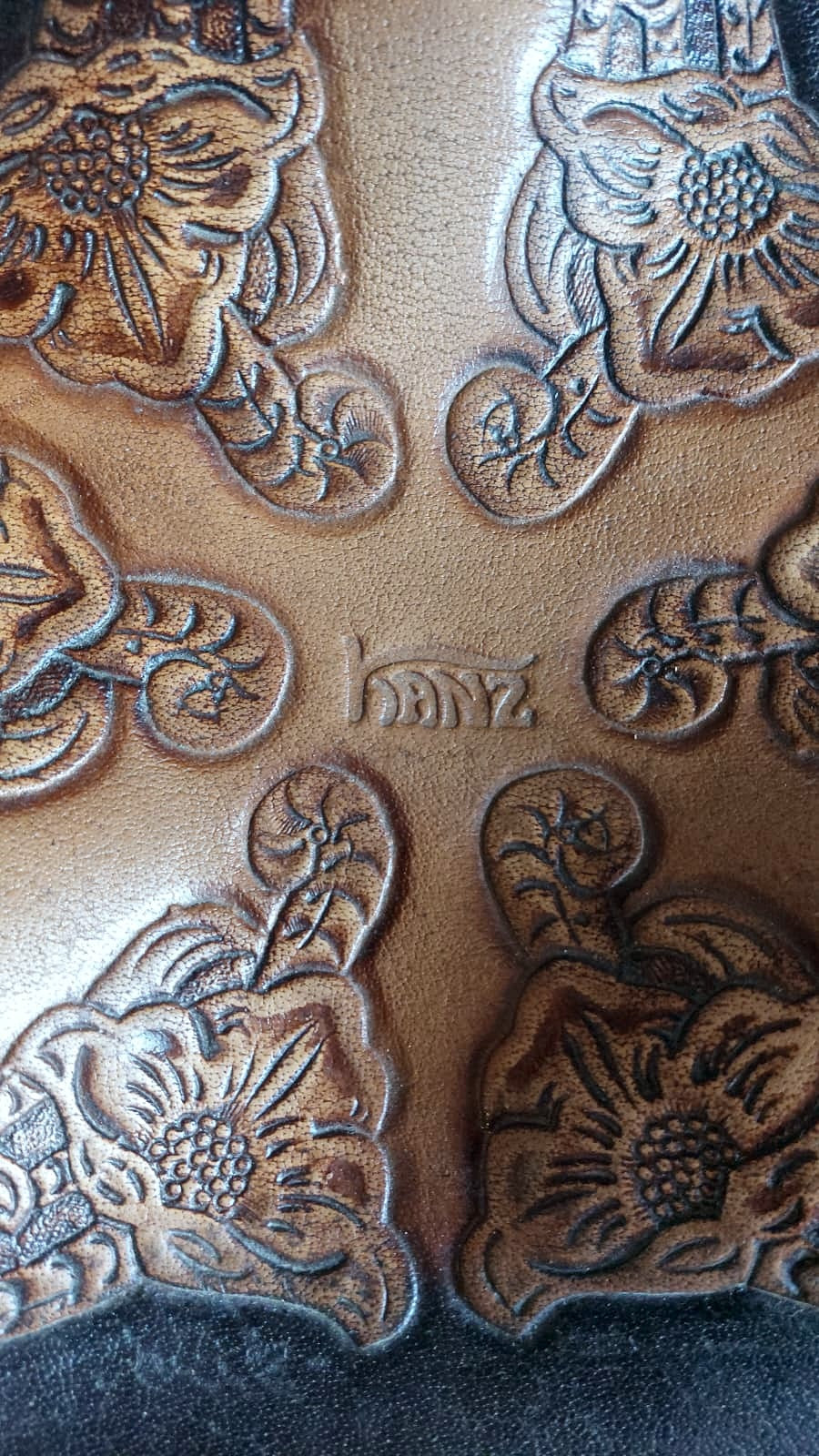 Vintage KANZ leren driepootkruk – foto 4
