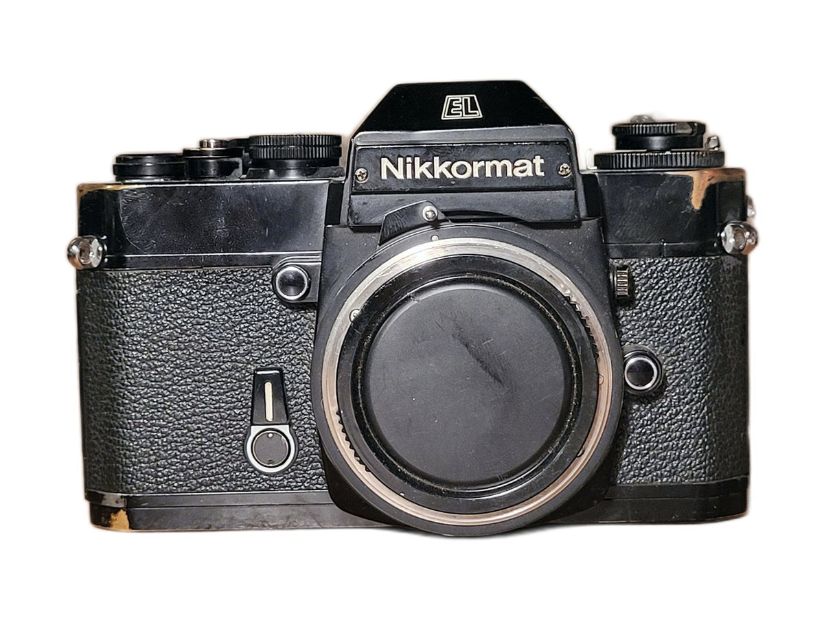 Nikkormat EL body zwart 35mm spiegelreflexcamera – vintage analoge camera bij De Majum Rotterdam