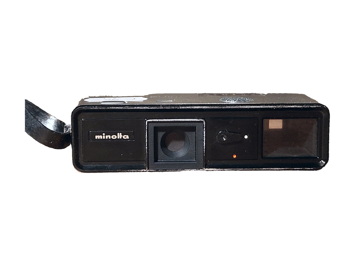 Minolta 16 QT subminiatuur camera 16mm compactcamera – vintage analoge camera bij De Majum Rotterdam
