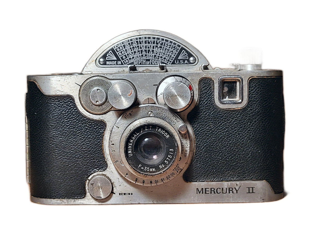 Universal Mercury II Half Frame Camera met Universal Tricor 2.7/35mm lens – vintage analoge camera bij De Majum Rotterdam