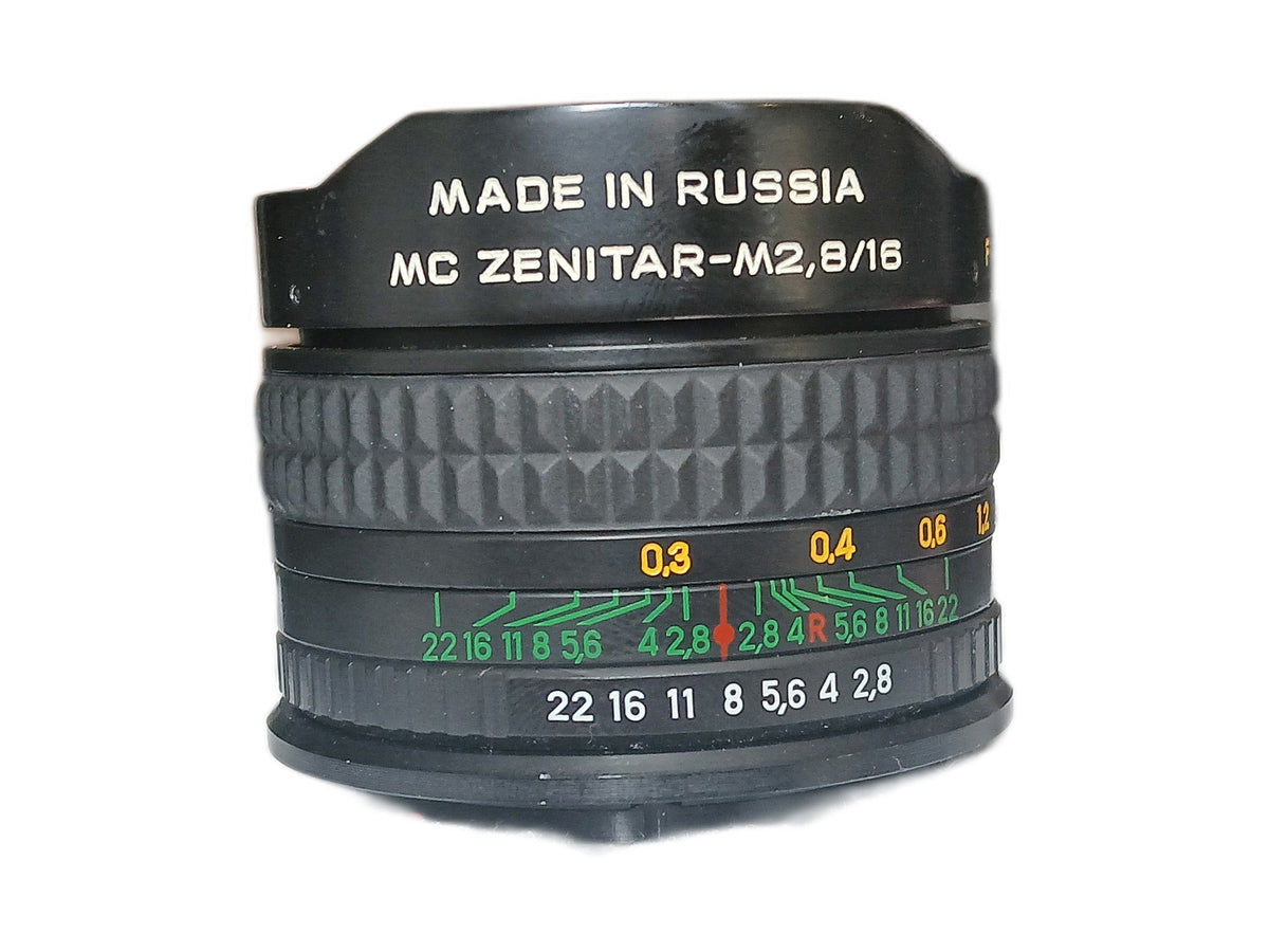 MC Zenitar 16mm f/2.8 fisheye-objectief met Canon-vatting – foto 2 van 3