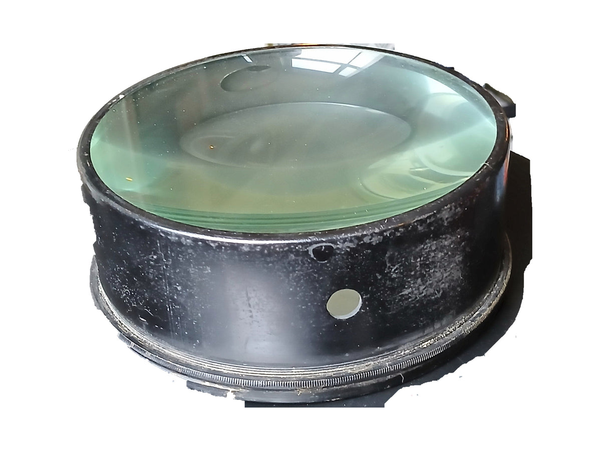 Grote vintage bolle condensorlens in zwarte metalen vatting – foto 2 van 7