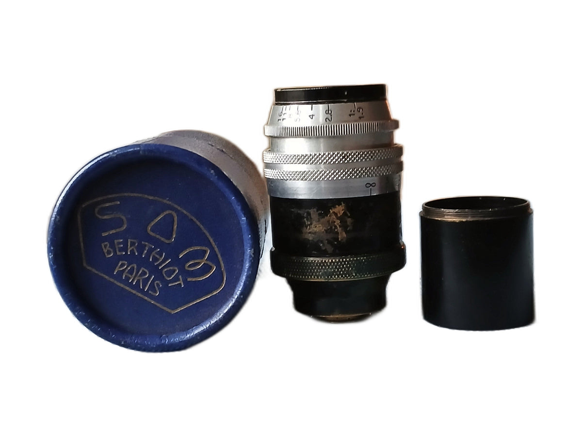 SOM Berthiot Cinor B 35mm f/1.9 met originele blauwe koker en zonnekap – foto 2 van 4