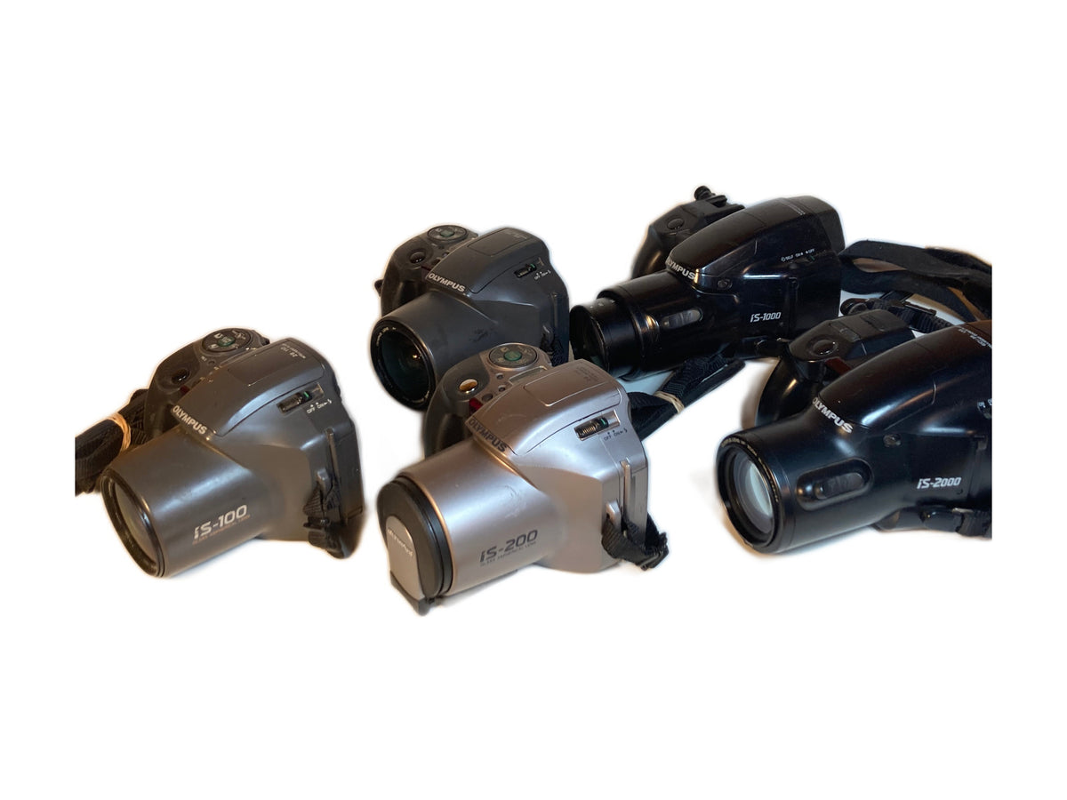 Olympus IS-serie – set van vijf analoge camera's – productfoto