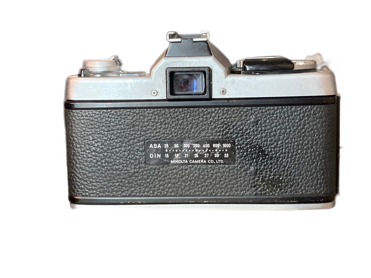 Achterzijde van de Minolta XG-1