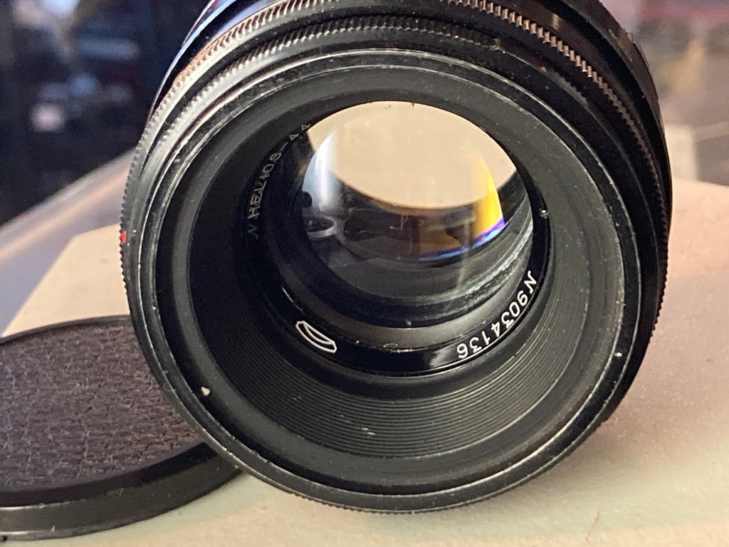 Helios-44 M39-lens, zicht op frontelement