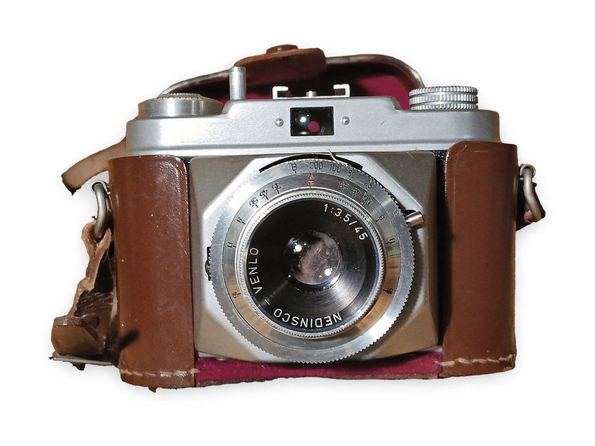Nedinsco Primo 35mm camera met 3.5/45mm lens en leren tas – foto 1