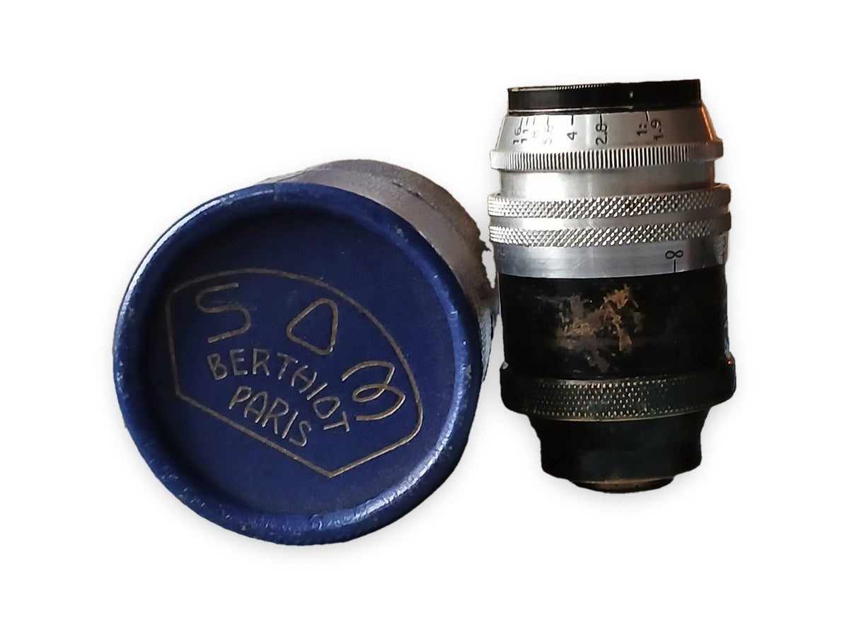 SOM Berthiot Cinor B 35mm f/1.9 met originele blauwe koker en zonnekap – foto 2 van 4