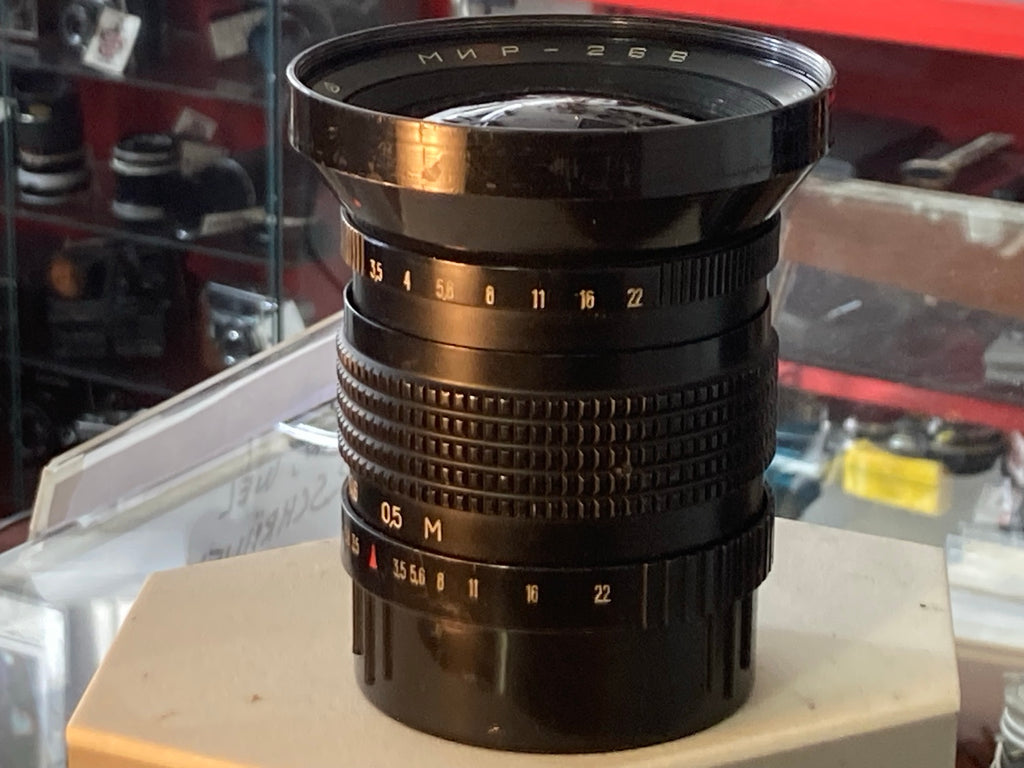 Mir-26B 45mm f/3.5 voor Pentacon Six / Kiev 60