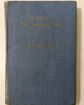 M. MacDonald-Bayne, Beyond the Himalayas - 1e druk 1954 – hoofdfoto, 4:5 uitsnede