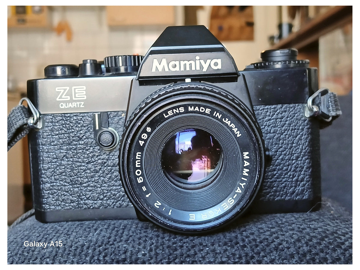 Mamiya ZE Quartz + Mamiya-Sekor E 50mm f/2