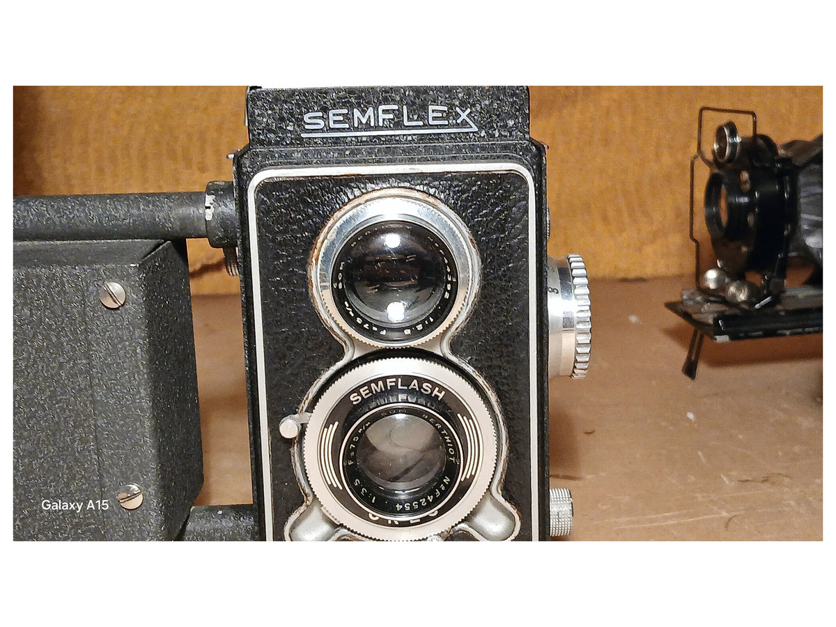 Semflex Semflash 6×6 TLR met SOM Berthiot 75mm f/3.5 – foto 2