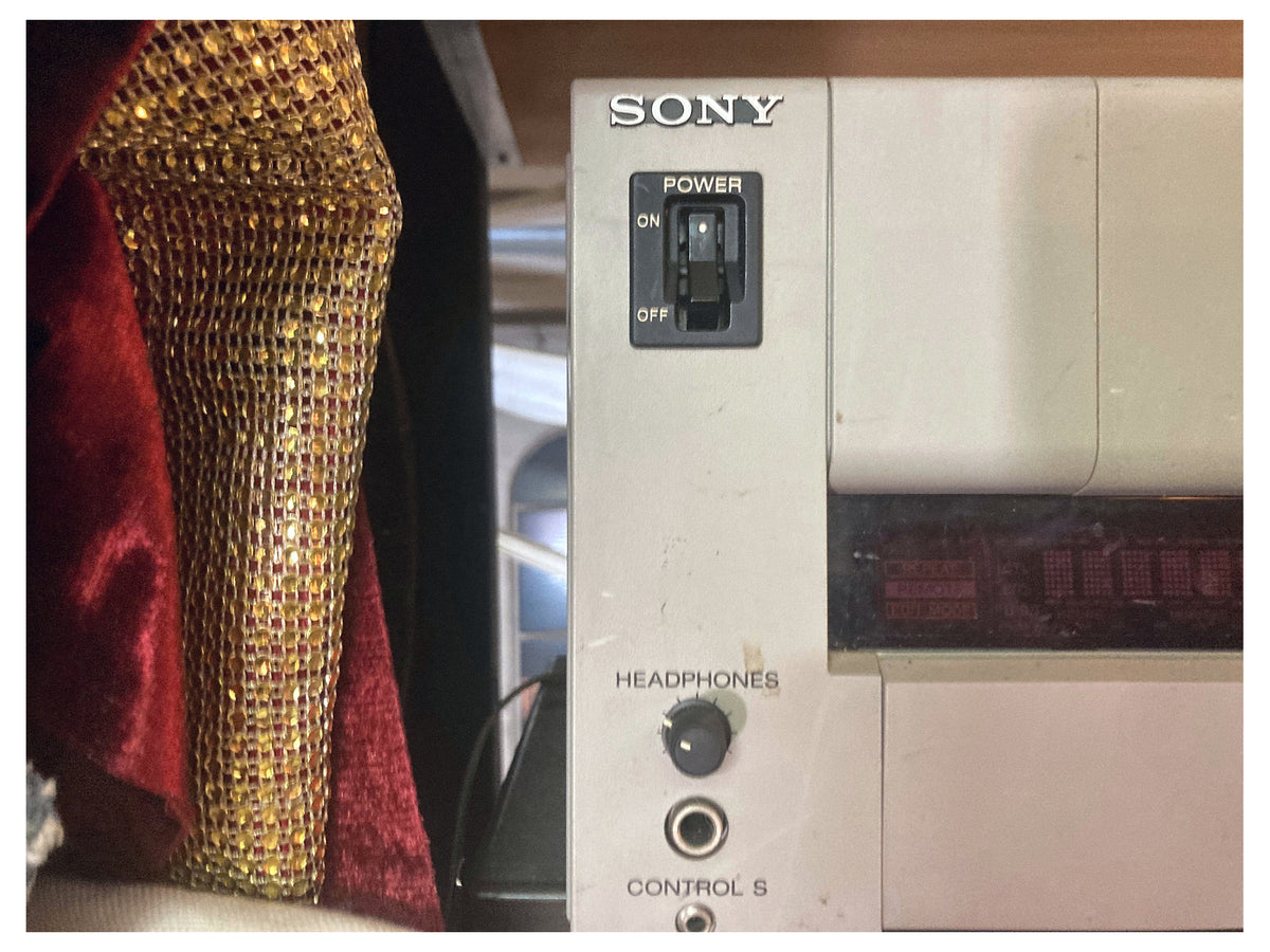Sony UVW-1200P Betacam SP videoplayer met RGB-uitgang – foto 4 van 4