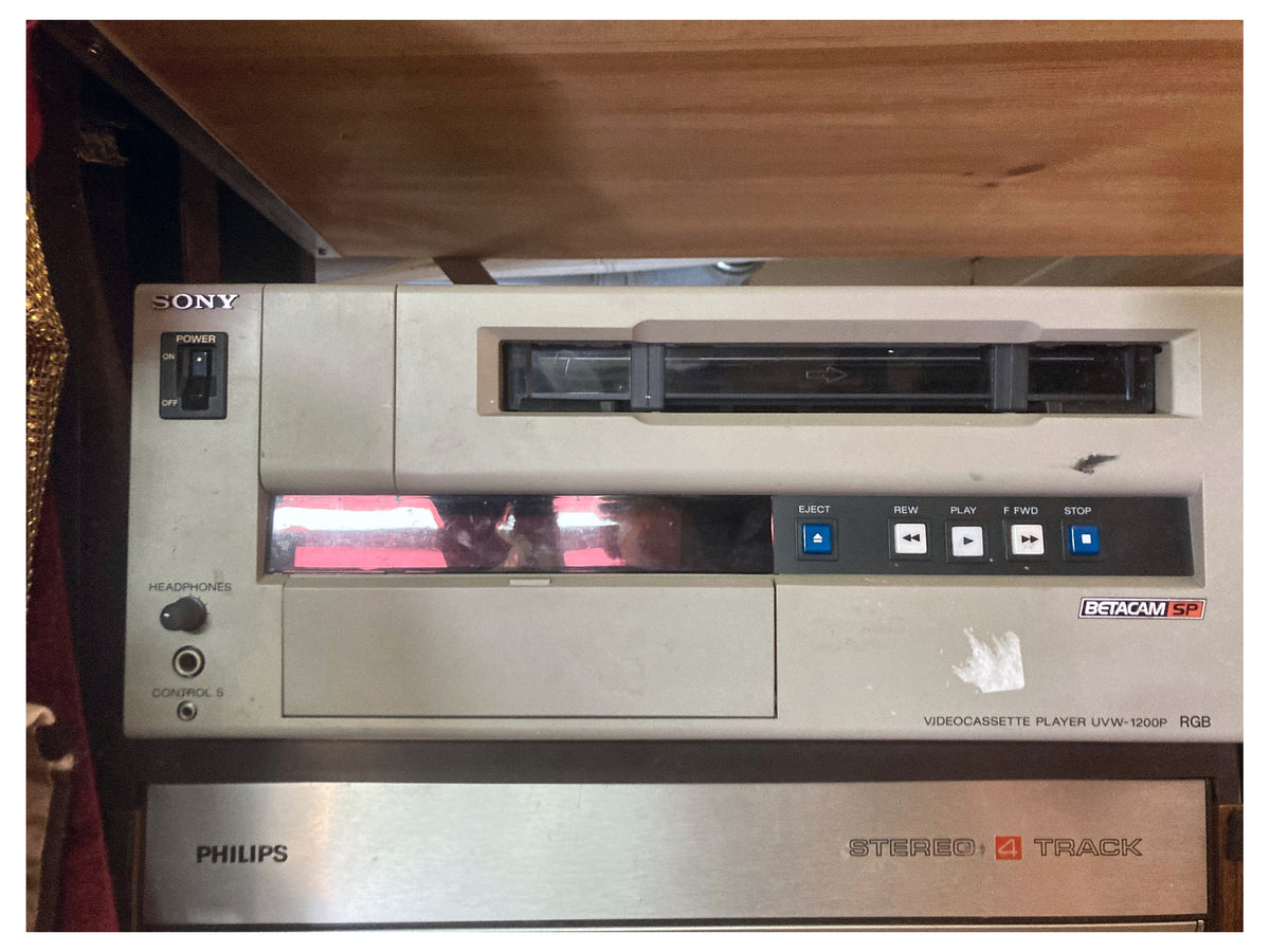 Sony UVW-1200P Betacam SP videoplayer met RGB-uitgang – foto 1 van 4