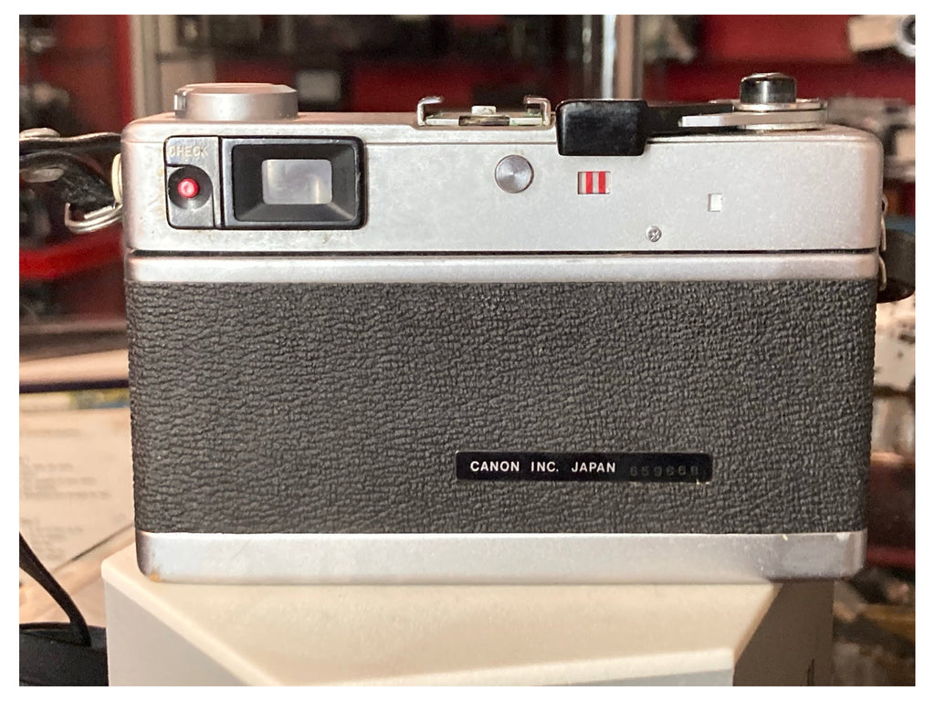 Achterzijde van de Canonet QL17