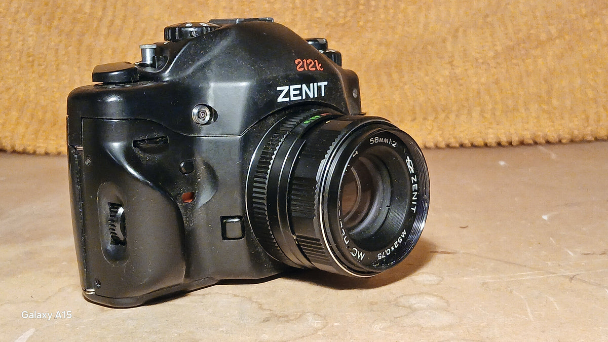 Zenit 212K 35mm SLR + MC Helios-44K-4 58mm f/2 – foto 2