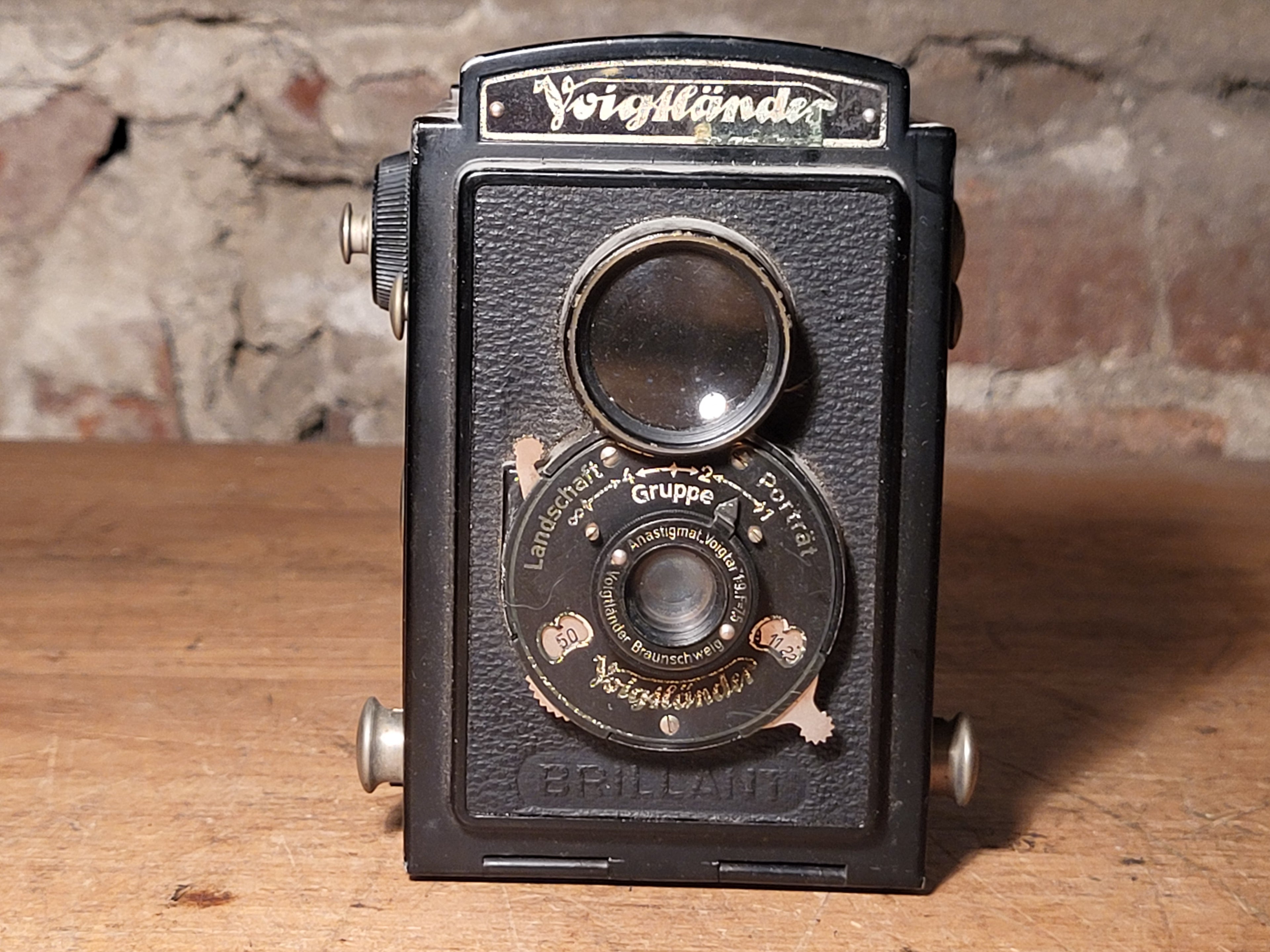 Voigtländer Brillant 6x6 120 Filmcamera met Voigtar 7.5cm lens – vintage analoge camera bij De Majum Rotterdam