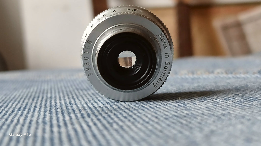 Schneider-Kreuznach Kinoplan 12,5mm f/2.7 vintage cinelens – foto 3 van 3