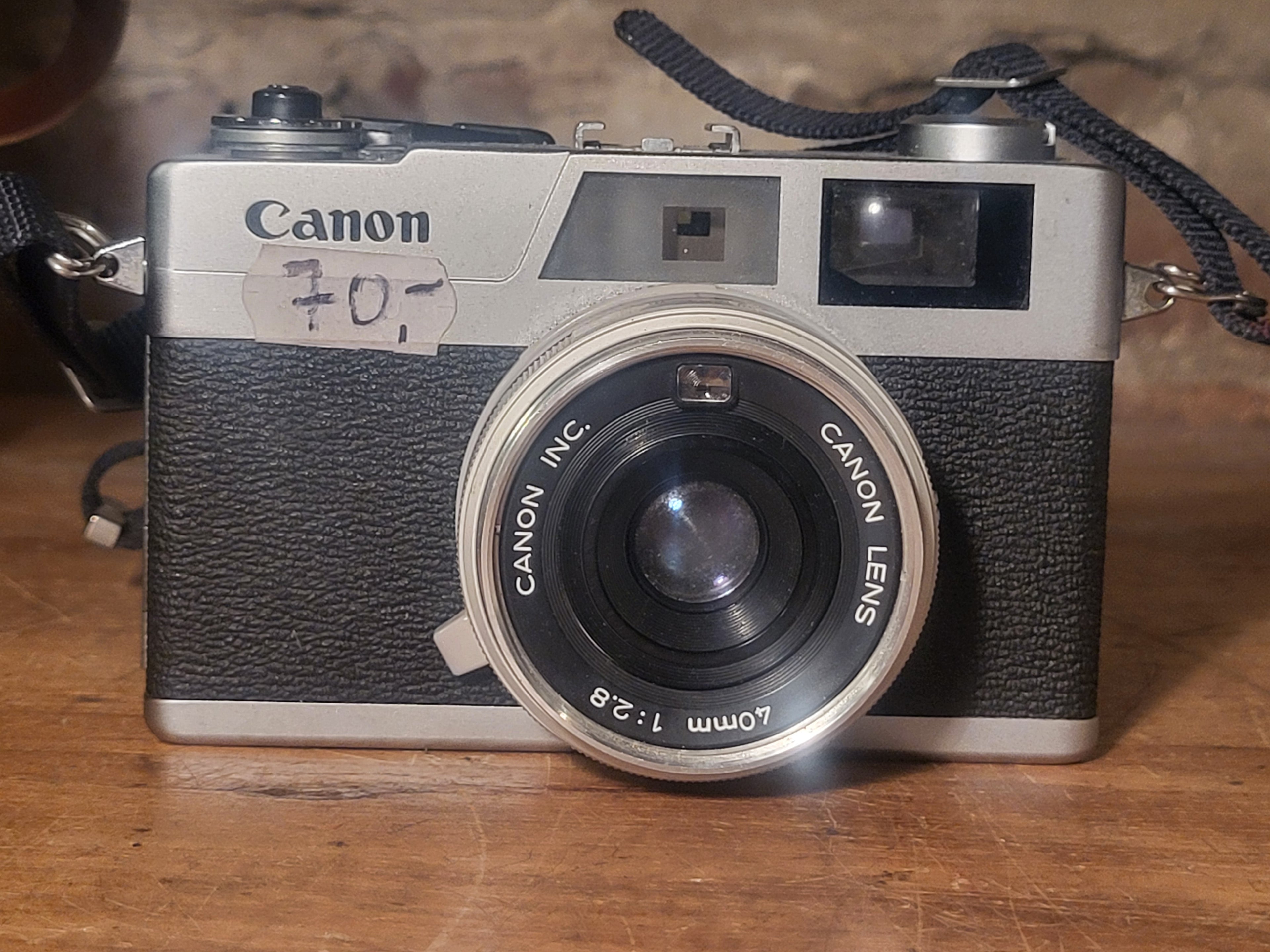 Canon Canonet 28 35mm analoge camera met vaste Canon 40mm f/2.8 lens. – vintage analoge camera bij De Majum Rotterdam