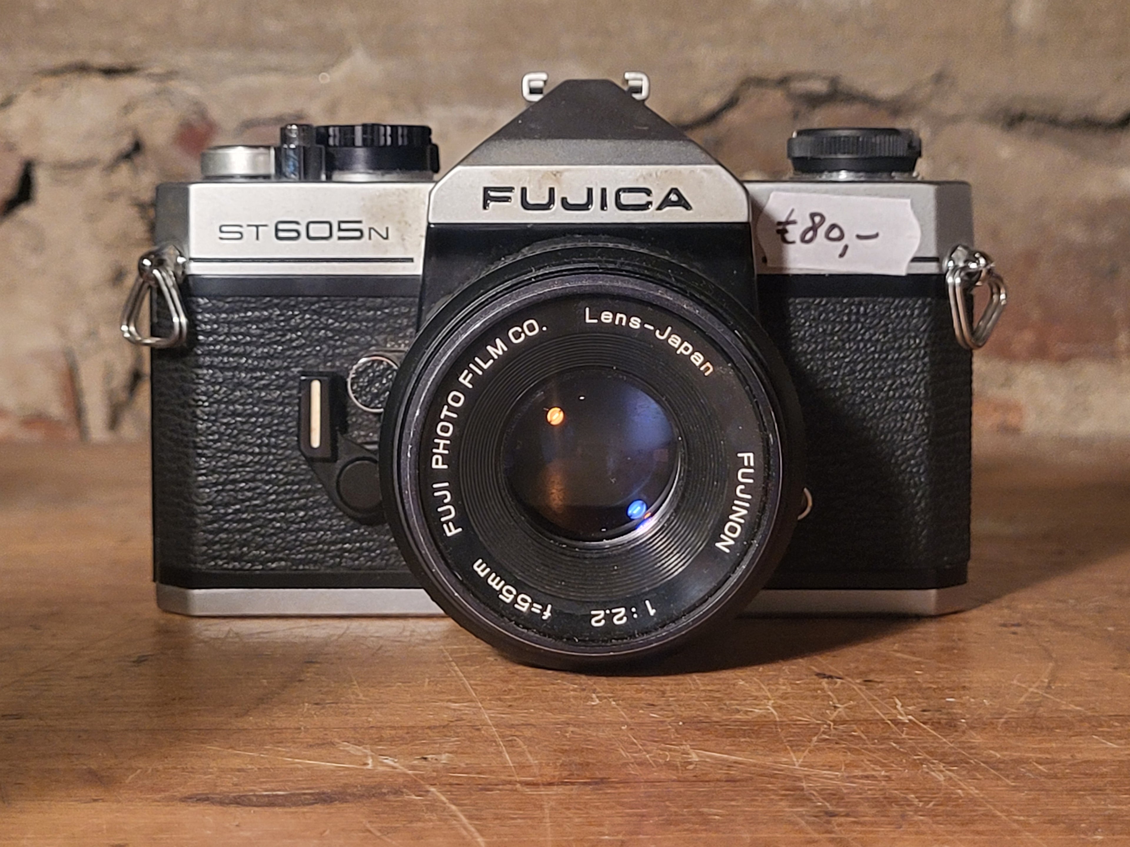 Fujica ST605N 35mm spiegelreflexcamera met Fujinon 55mm f/2.2 – vintage analoge camera bij De Majum Rotterdam