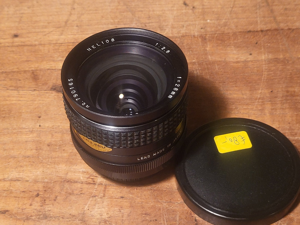 Helios 28mm f/2.8 Wide Angle Lens Vintage Manual Focus Lens