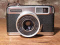 Yashica EZ-Matic 35mm compactcamera met Yashinon 37mm f/2.7 – vintage analoge camera bij De Majum Rotterdam