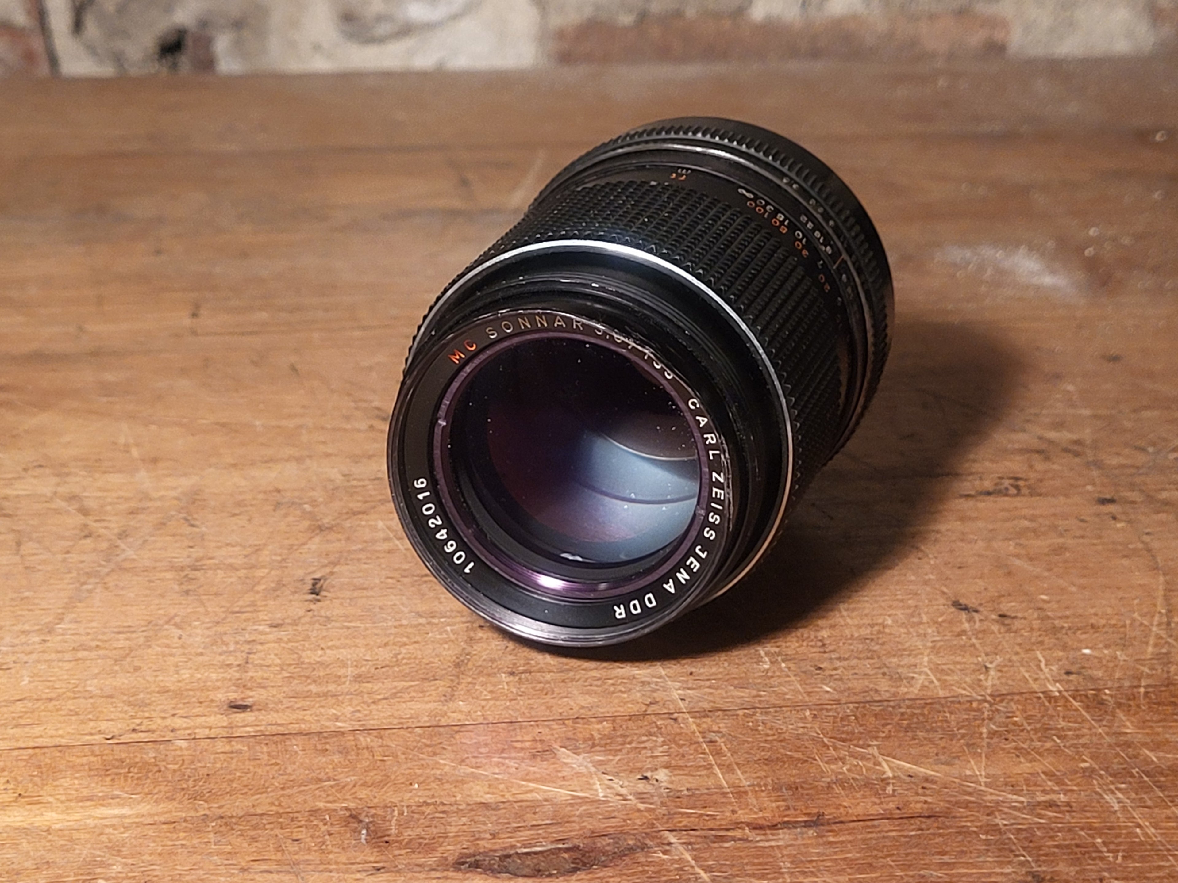 Carl Zeiss Jena DDR MC Sonnar 135mm f/3.5 – vintage analoge camera bij De Majum Rotterdam