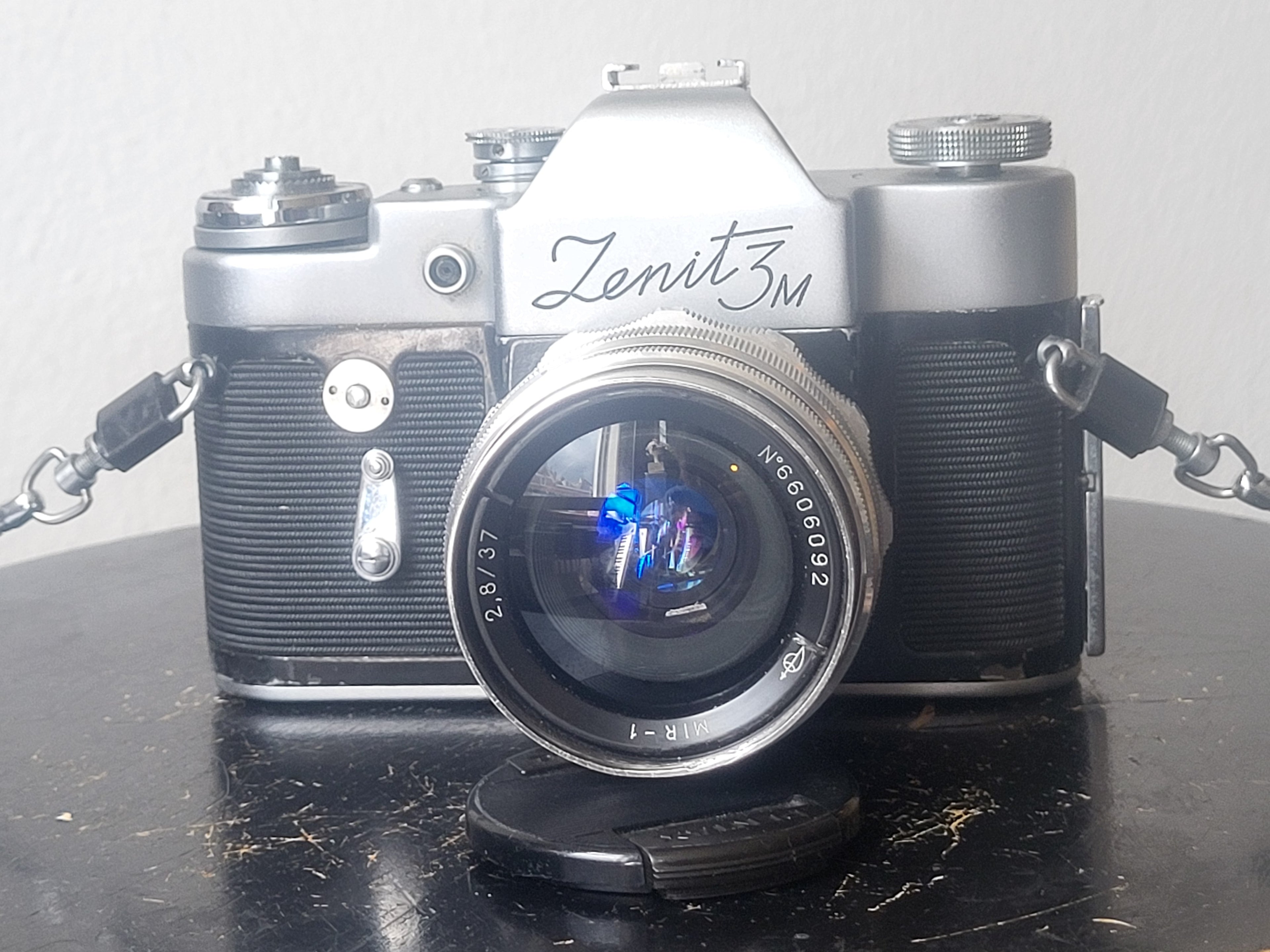 Zenit-3M 35mm SLR Camera met MIR-1 Grand Prix Brussels 2.8/37mm lens – M39 vatting