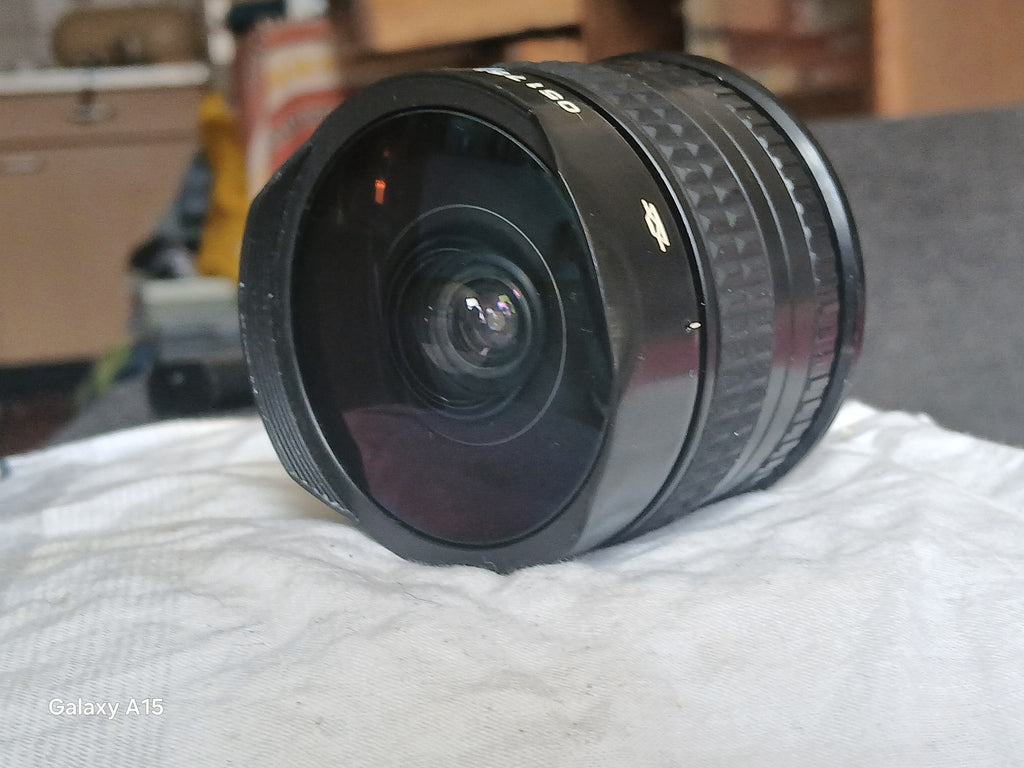 MC Zenitar 16mm f/2.8 fisheye-objectief met Canon-vatting – foto 1 van 3