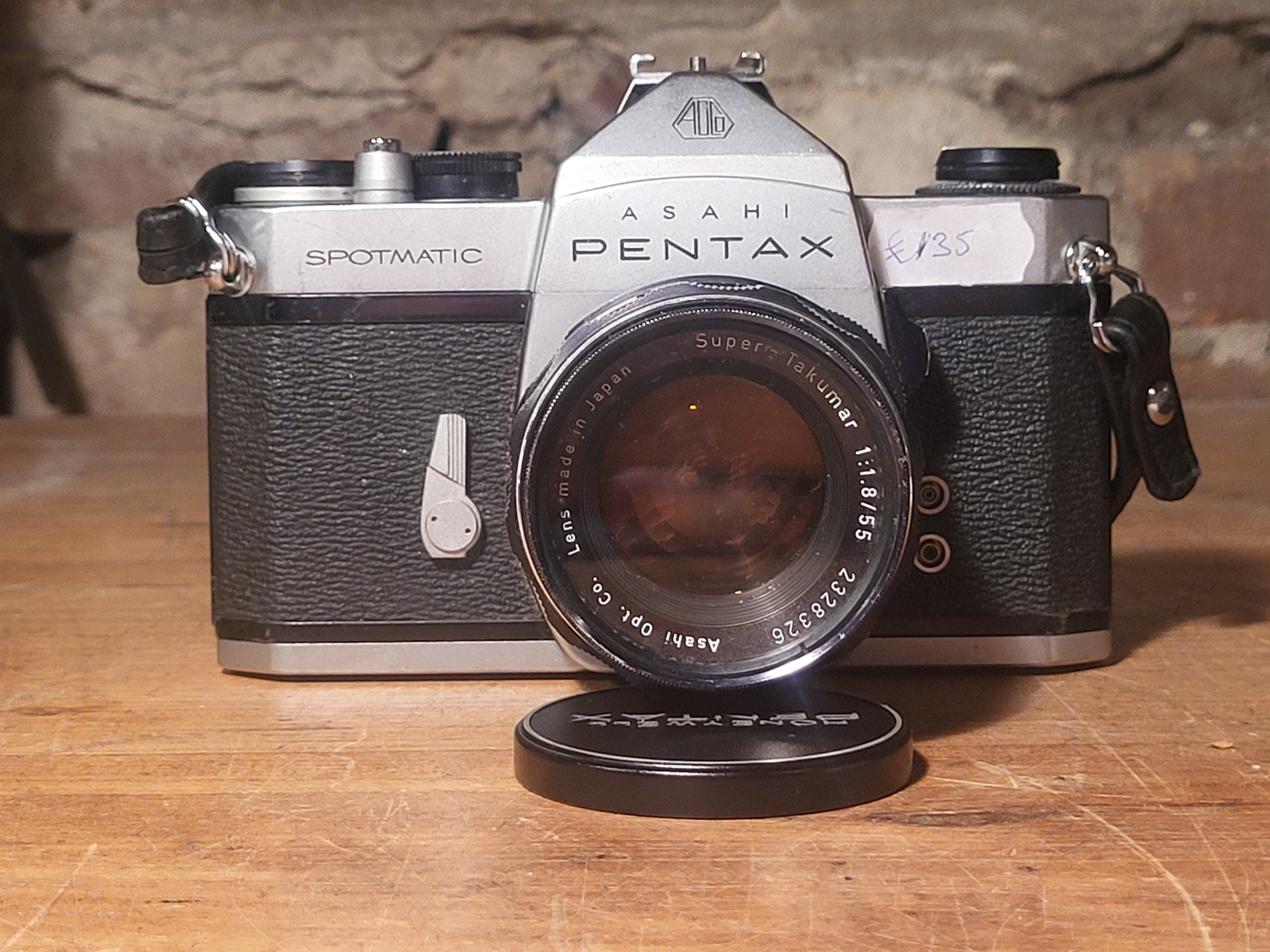Asahi Pentax Spotmatic SP + Super-Takumar 55mm f/1.8 – vintage analoge camera bij De Majum Rotterdam