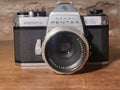 Asahi Pentax Spotmatic II met Carl Zeiss Jena Tessar 50mm f/2.8 – vintage analoge camera bij De Majum Rotterdam