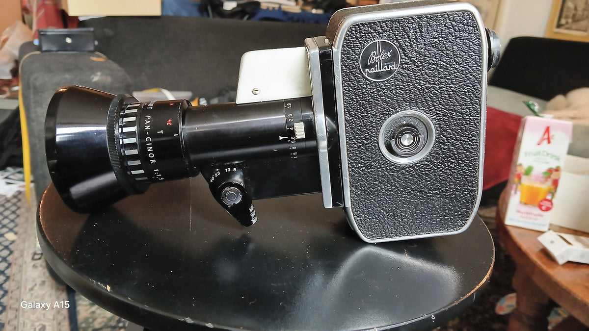 Bolex Paillard Zoom Reflex P1 8mm Filmcamera met Pan-Cinor Zoomlens – foto 1