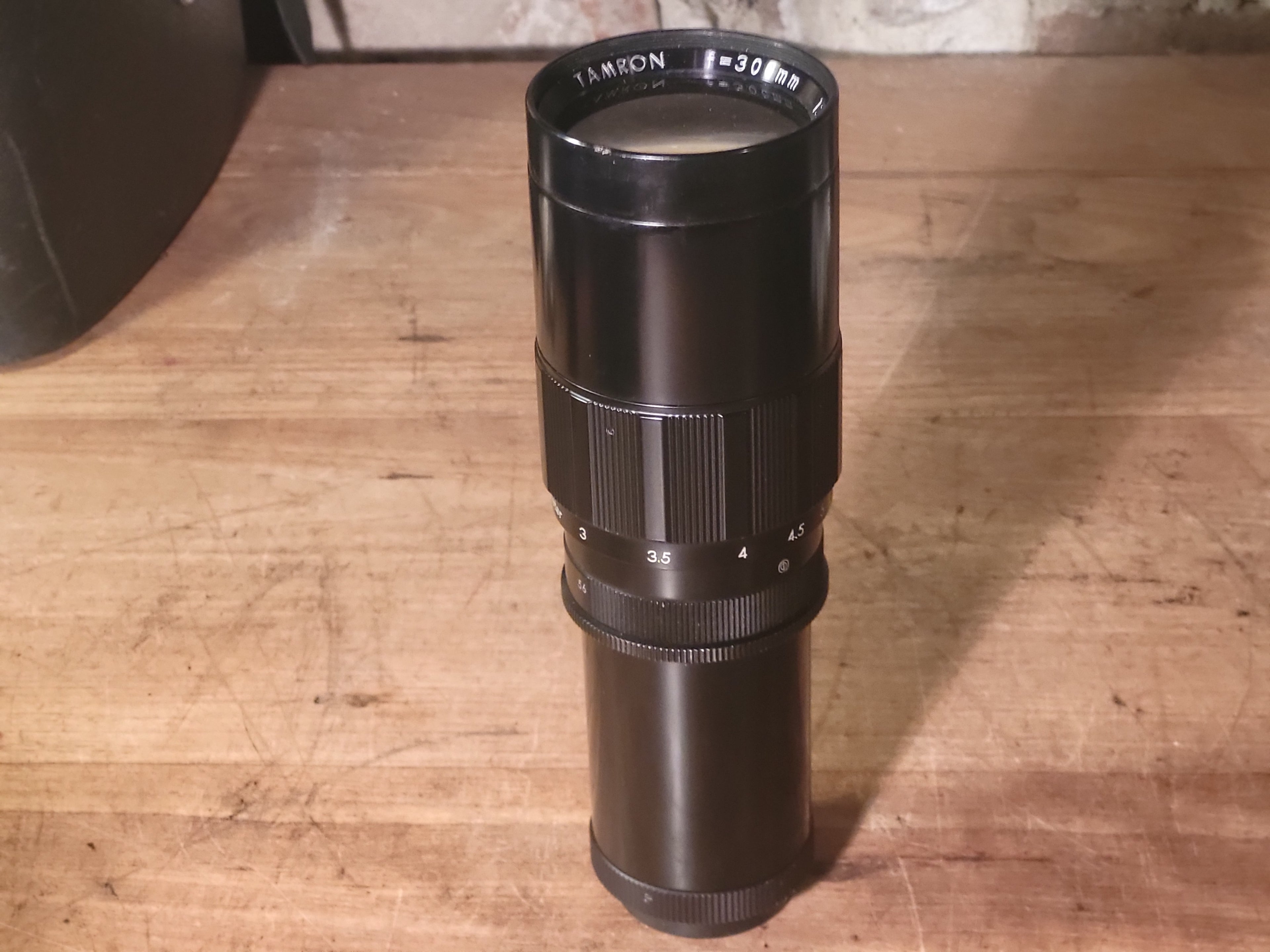 Tamron 300mm f/5.6 Telelens voor M42 – vintage analoge camera bij De Majum Rotterdam