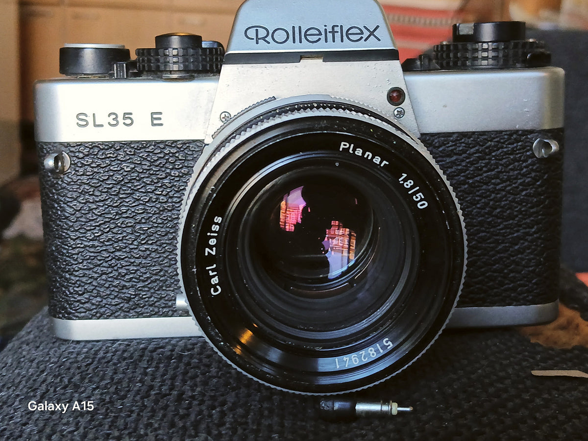 Rolleiflex SL35 E + Carl Zeiss Planar 1.8/50mm