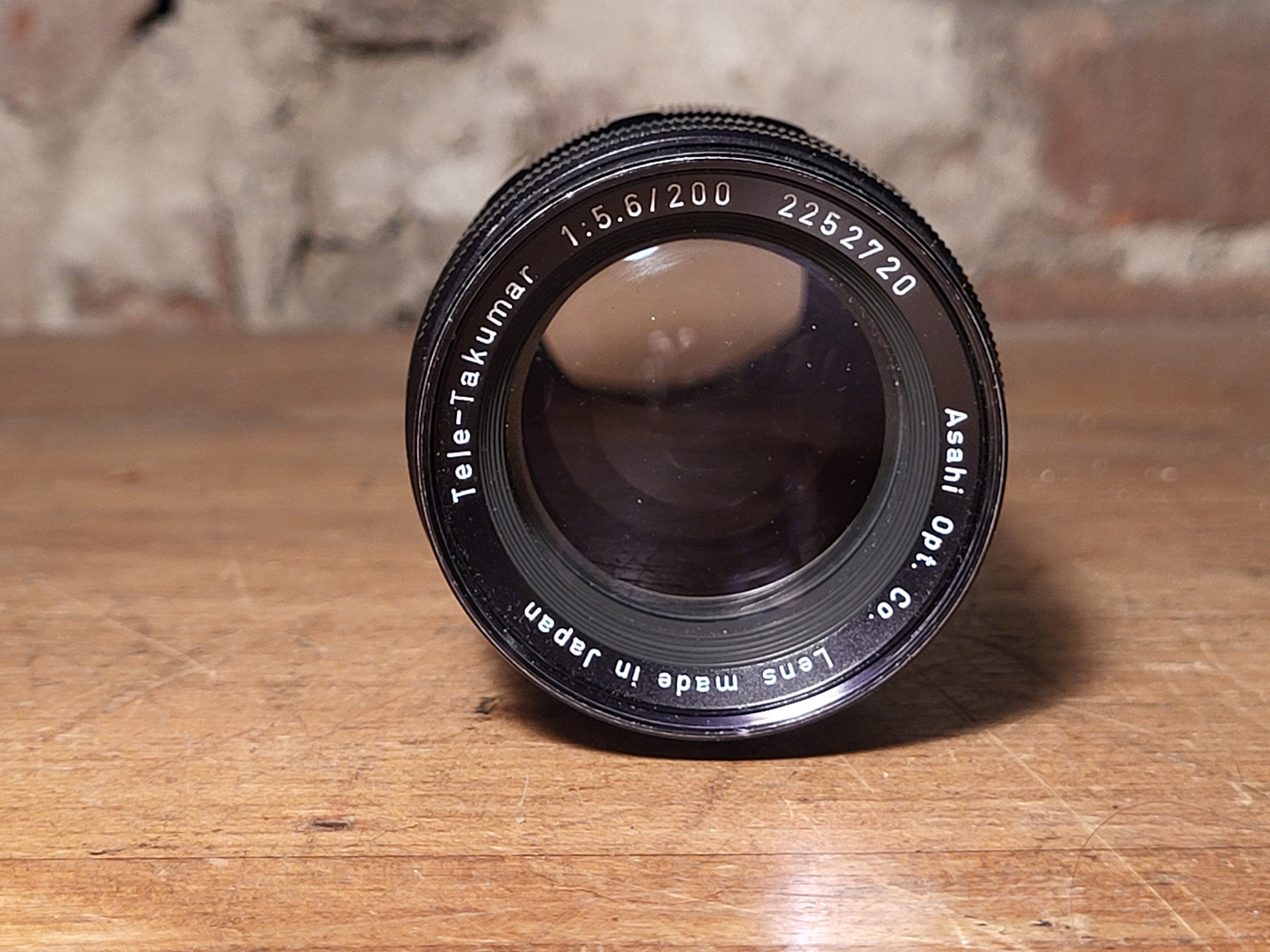 Asahi Super-Takumar 200mm f/5.6 Telelens – M42 Schroefvatting – vintage analoge camera bij De Majum Rotterdam