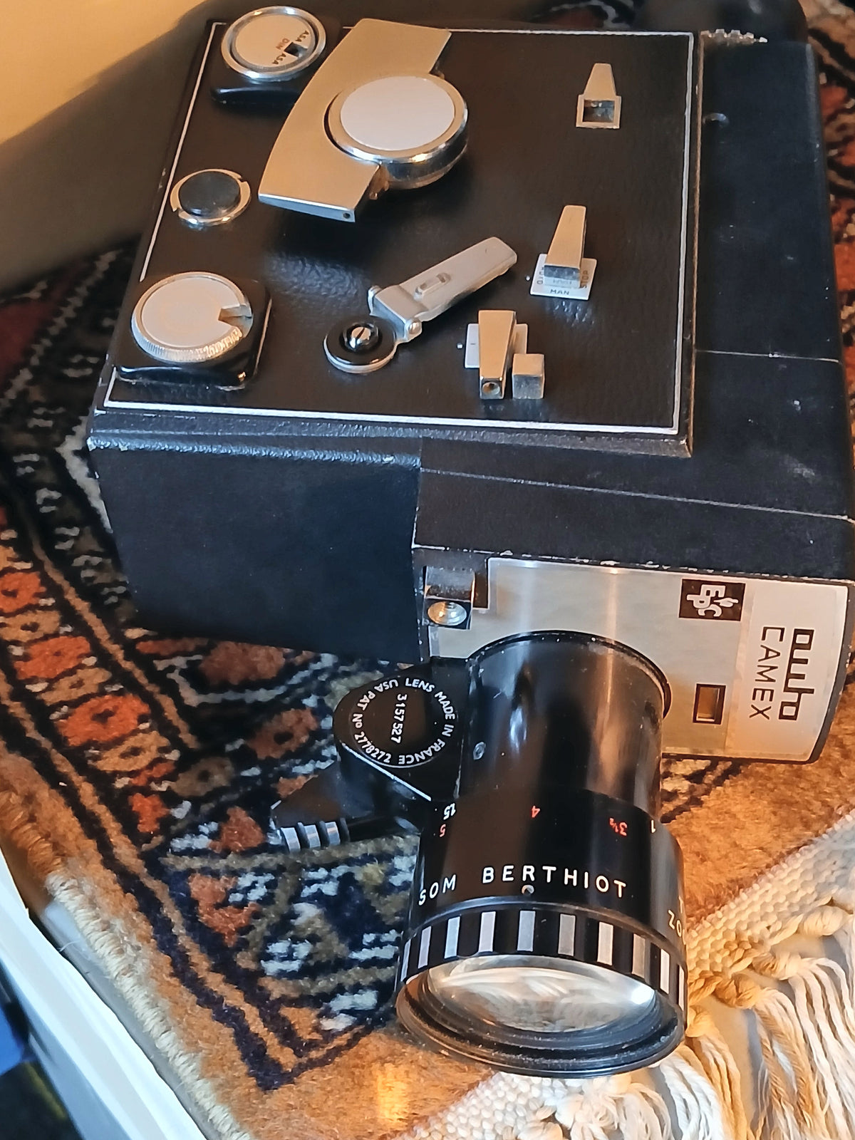 Auto Camex Reflex 8 dubbel-8 filmcamera met SOM Berthiot 1.9/8–40mm zoomlens – foto 2