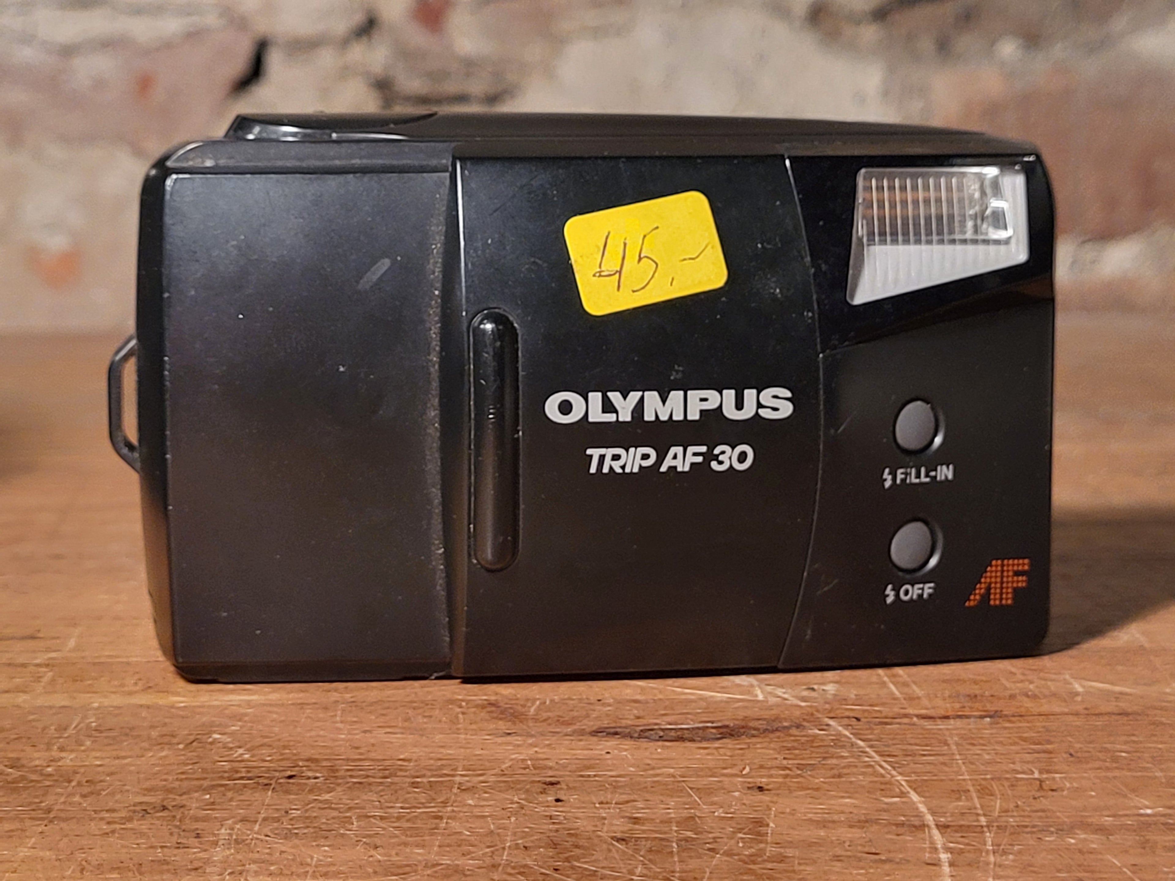 Olympus Trip AF 30 Compact 35mm Filmcamera – vintage analoge camera bij De Majum Rotterdam