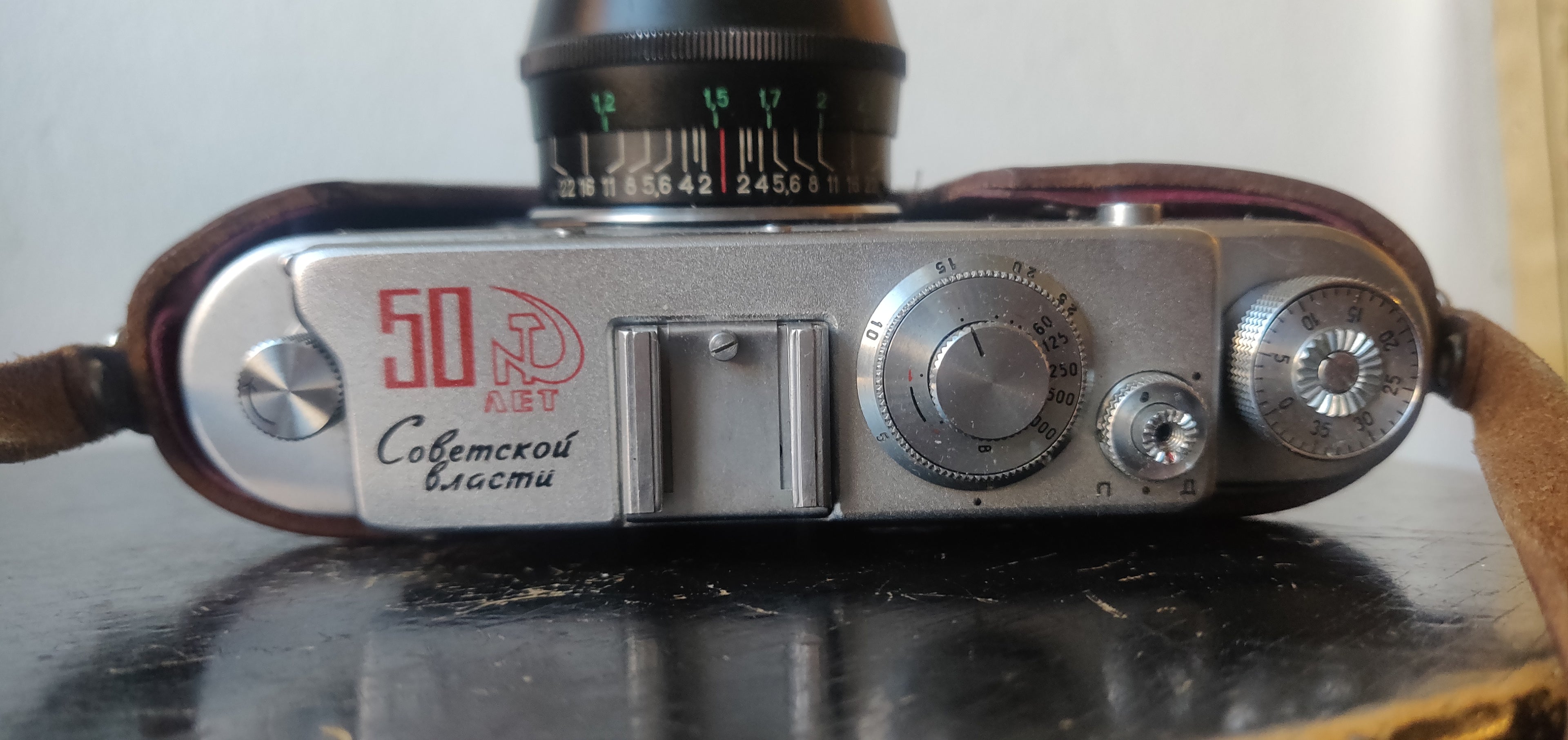 Zorki-4 "50 Jaar Sovjetmacht" Sovjet meetzoekercamera met Jupiter-8 50mm f/2 lens