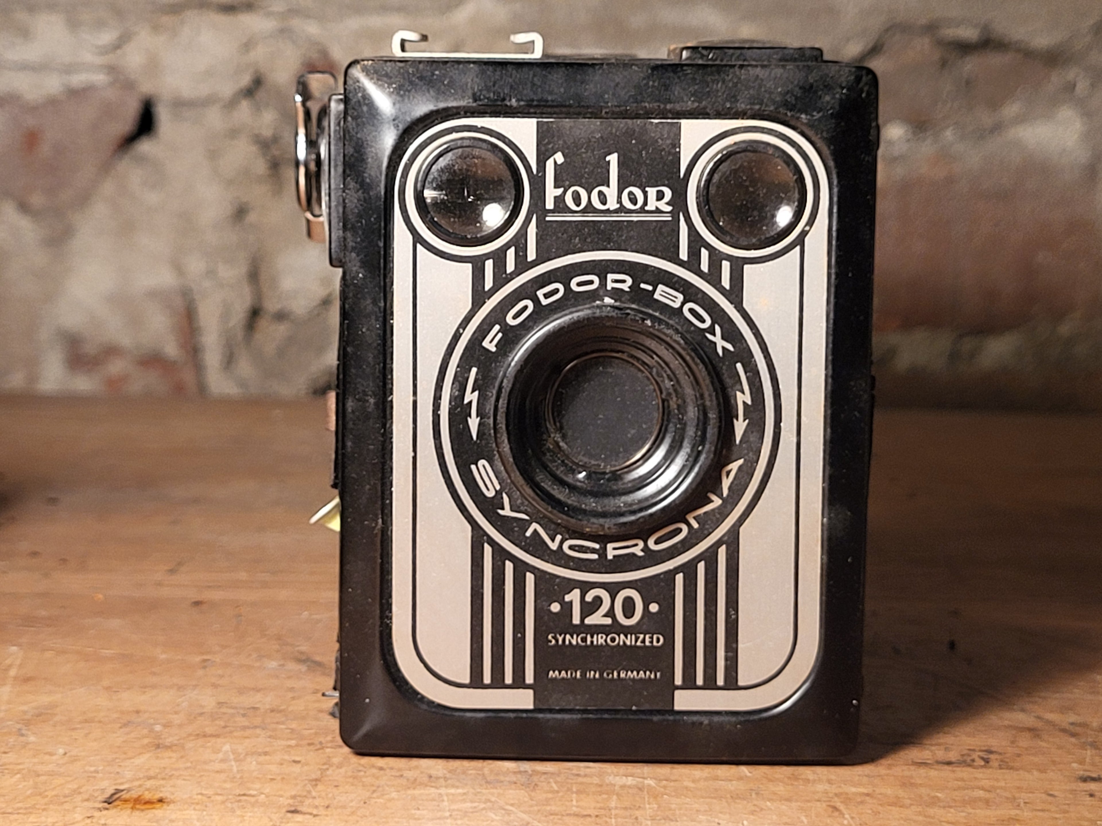 Fodor Box Syncrona 120 Boxcamera – vintage analoge camera bij De Majum Rotterdam